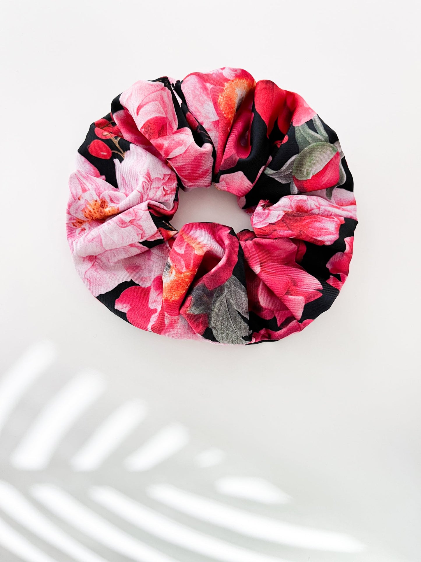 - ONLY GIRL - SCRUNCHIE